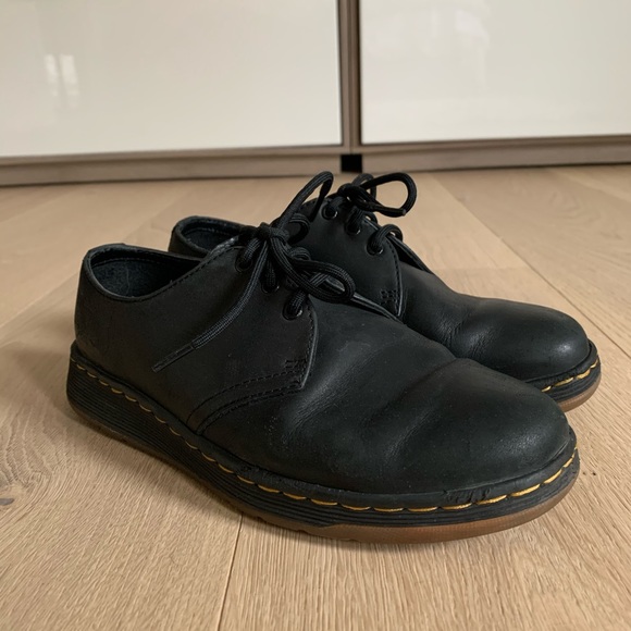 Doc Marten’s Cavendish Black Shoes - Sz 6 - Picture 2 of 9